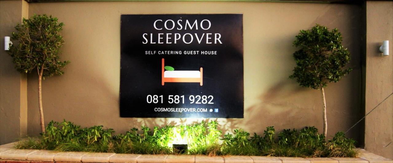 Cosmo Sleepover รัวเดอพวร์ต ภายนอก รูปภาพ